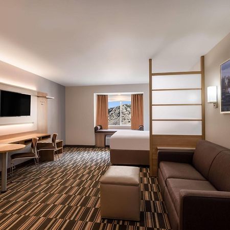 Microtel Inn & Suites By Wyndham Georgetown Lake Экстерьер фото