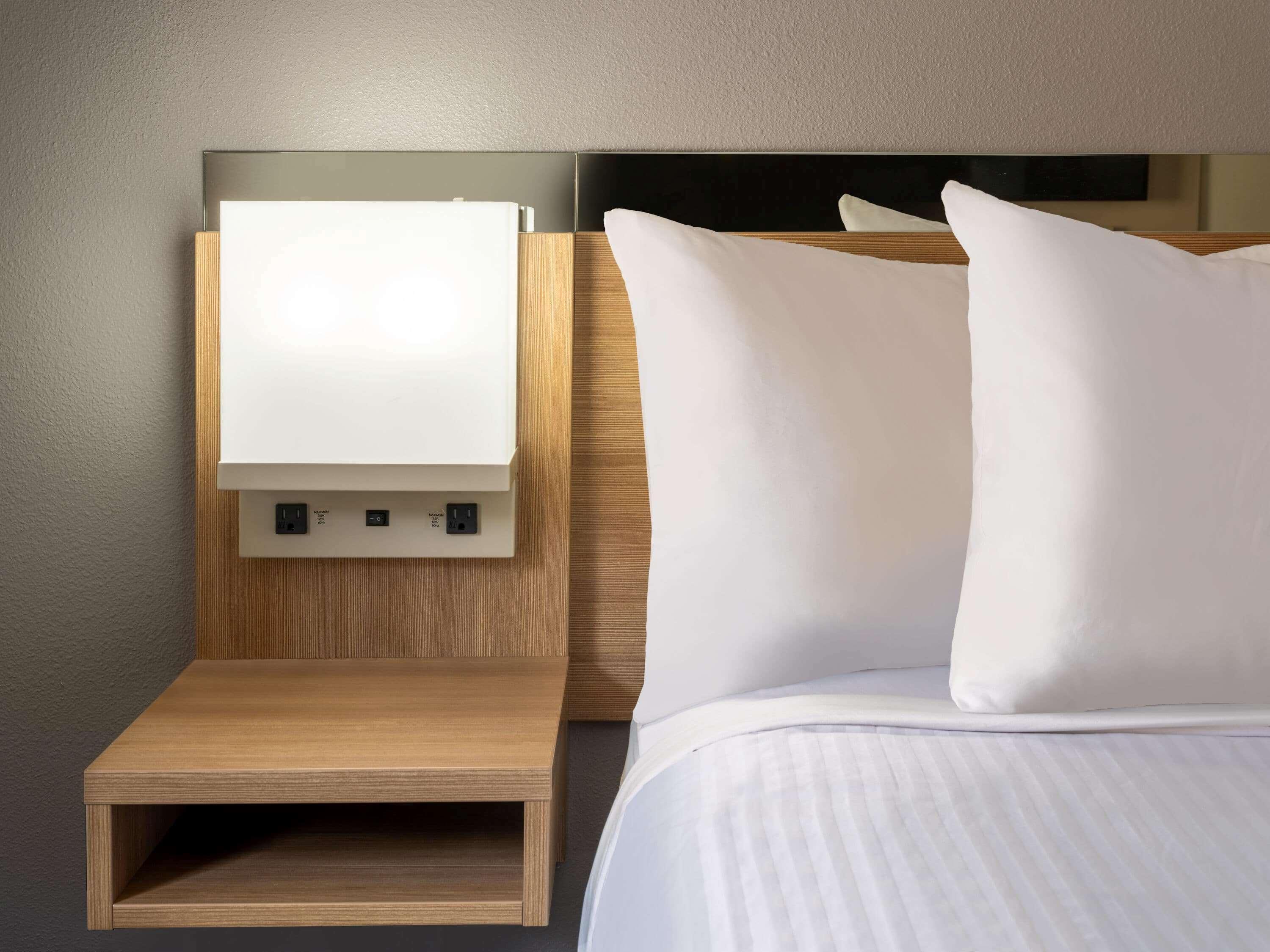 Microtel Inn & Suites By Wyndham Georgetown Lake Экстерьер фото